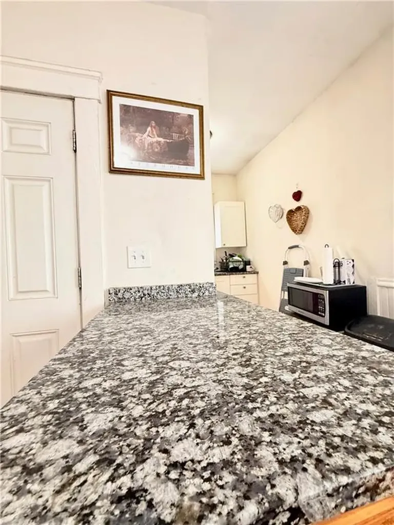 40 42 Richter Street Providence RI 02908