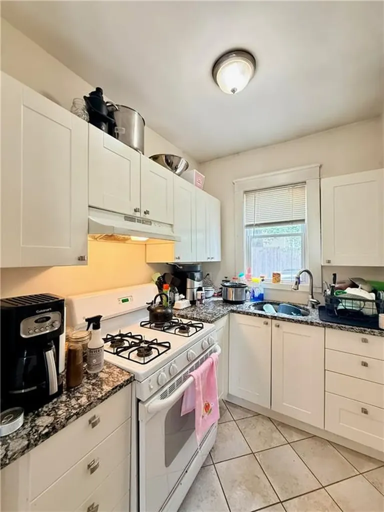 40 42 Richter Street Providence RI 02908