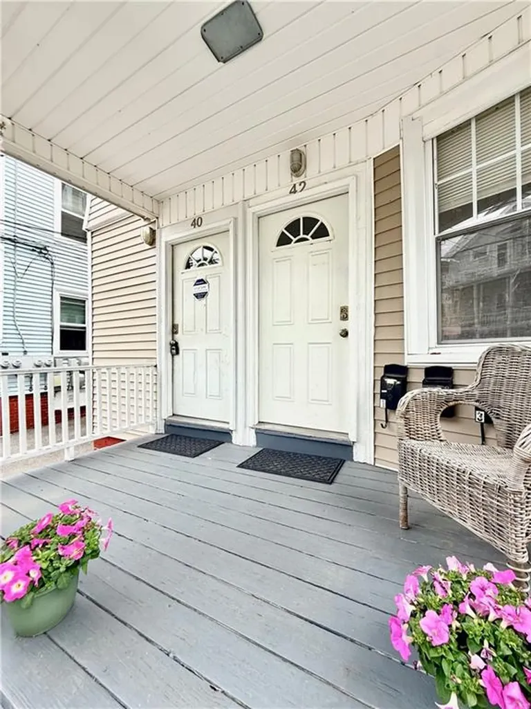 40 42 Richter Street Providence RI 02908