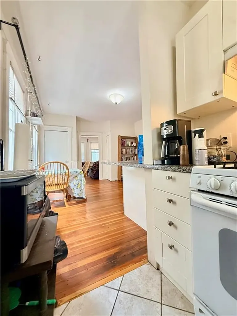 40 42 Richter Street Providence RI 02908