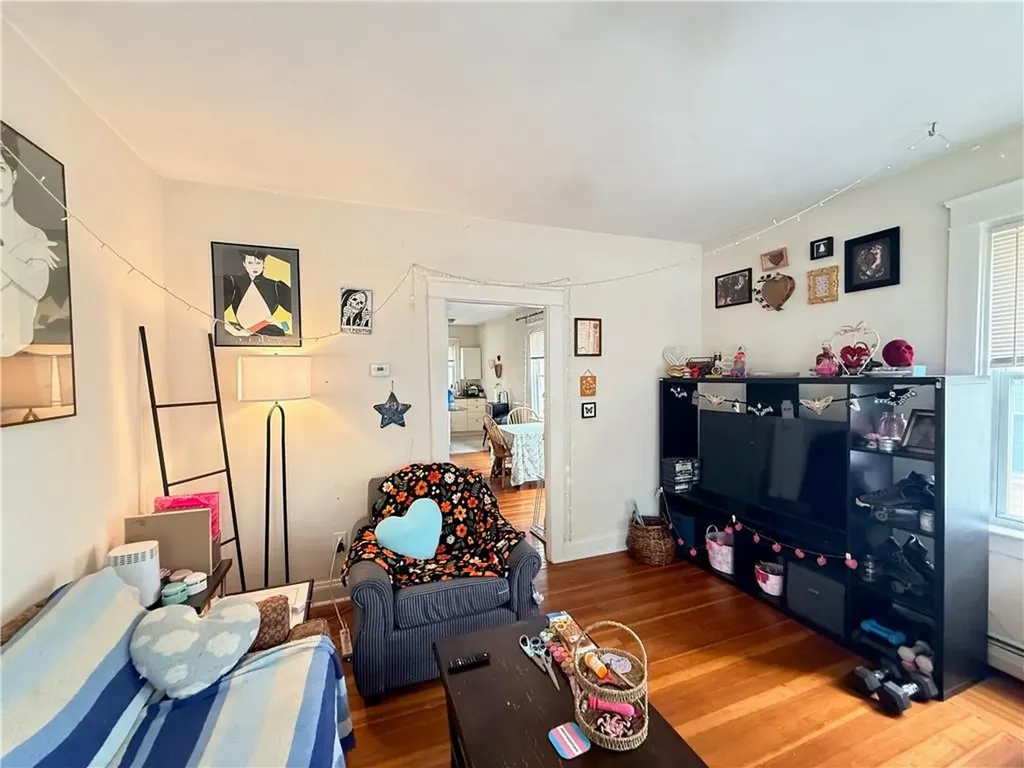 40 42 Richter Street Providence RI 02908