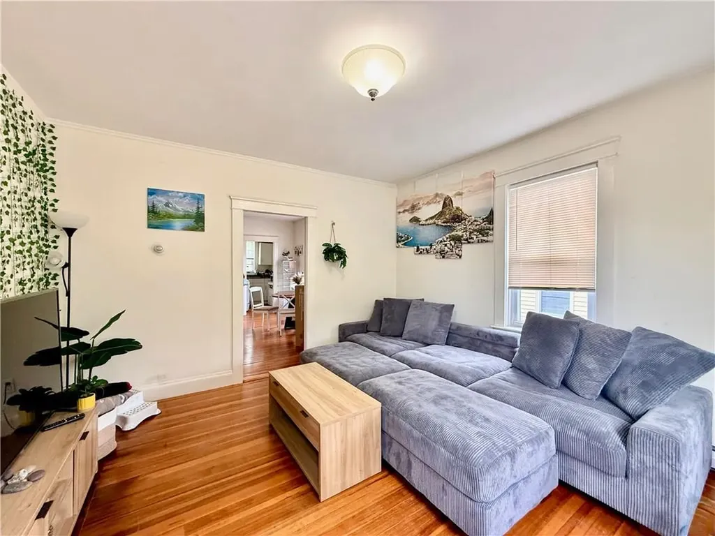 40 42 Richter Street Providence RI 02908