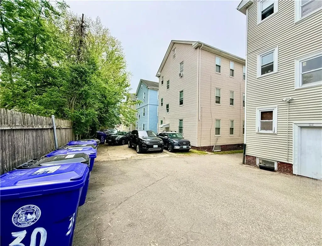 40 42 Richter Street Providence RI 02908