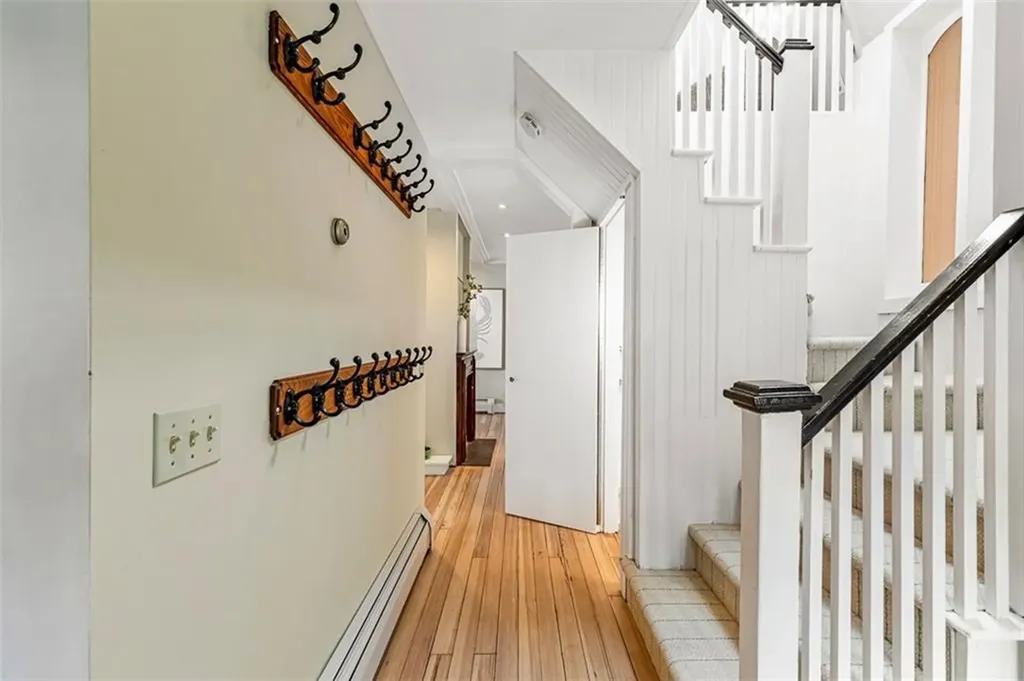 81 Mathewson Road Barrington RI 02806