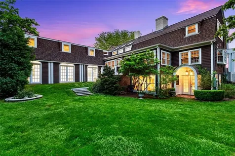 81 Mathewson Road Barrington RI 02806