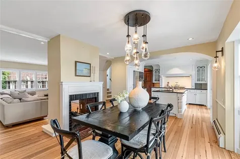 81 Mathewson Road Barrington RI 02806