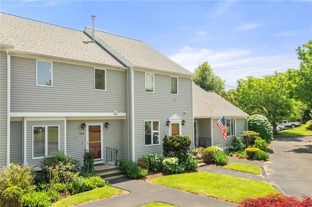 858 Bullocks Point Avenue East Providence RI 02915