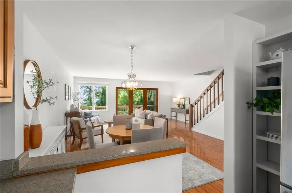 858 Bullocks Point Avenue East Providence RI 02915