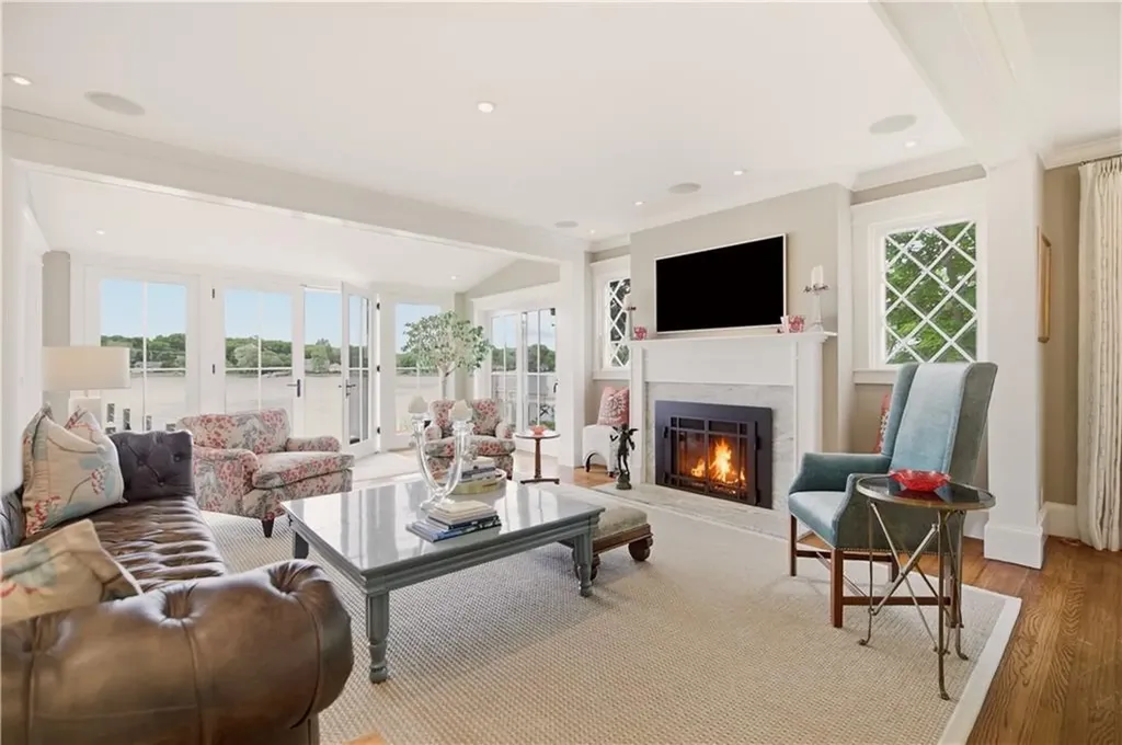 11 Opechee Drive Barrington RI 02806