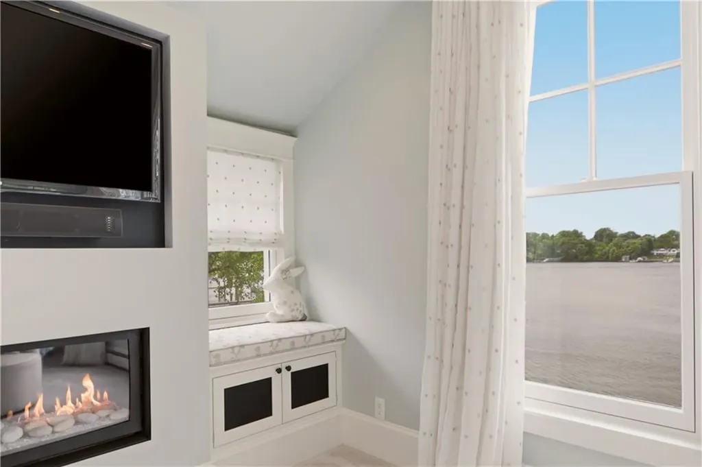 11 Opechee Drive Barrington RI 02806