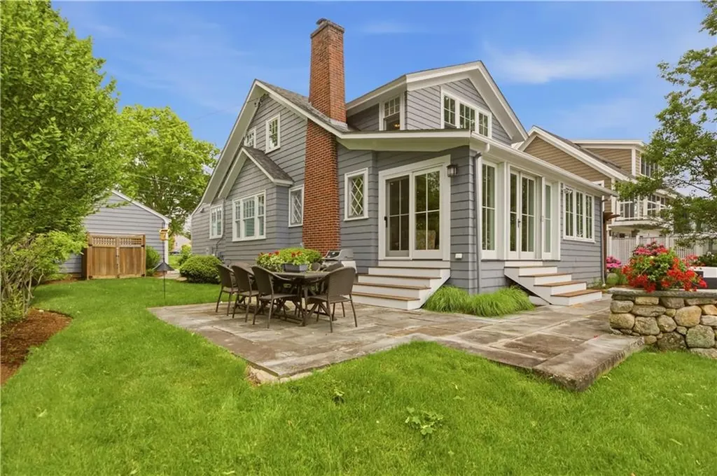 11 Opechee Drive Barrington RI 02806