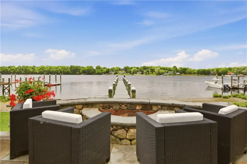 11 Opechee Drive Barrington RI 02806
