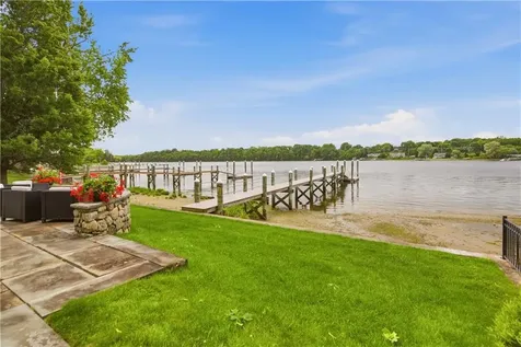 11 Opechee Drive Barrington RI 02806