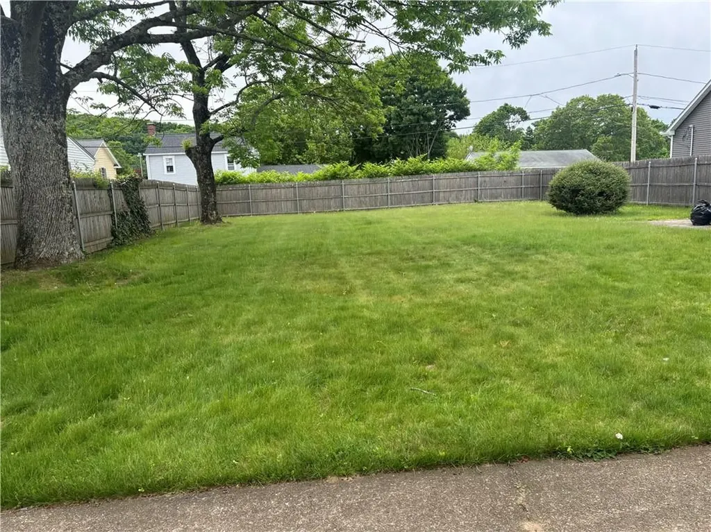 110 Petteys Avenue Providence RI 02909