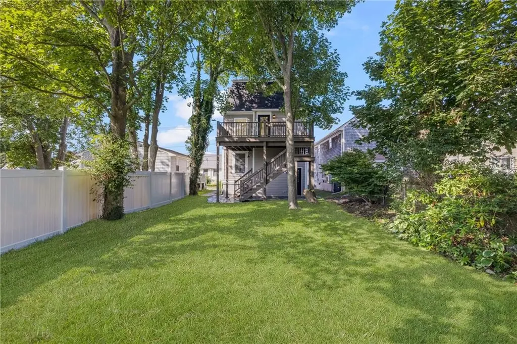 7 Sheffield Avenue Newport RI 02840