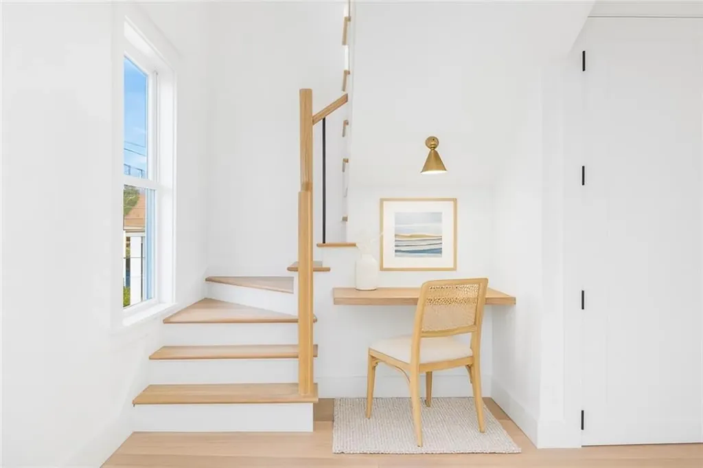 7 Sheffield Avenue Newport RI 02840