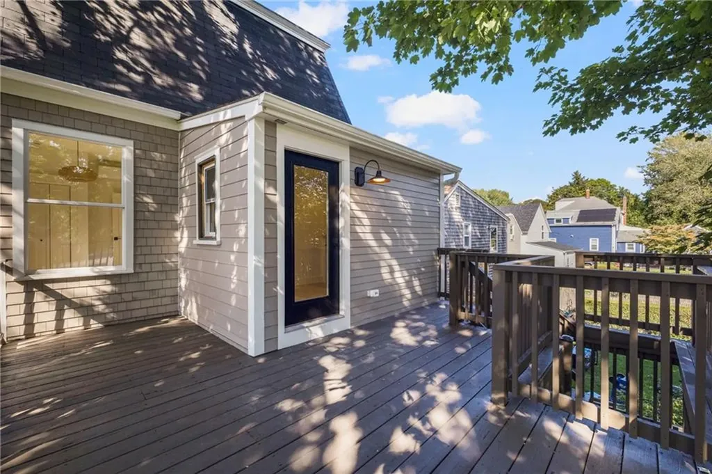 7 Sheffield Avenue Newport RI 02840
