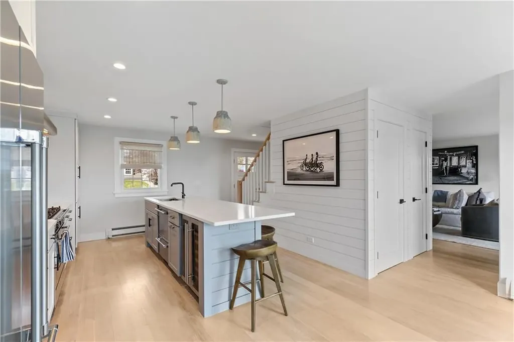 2 Bailey Terrace Middletown RI 02842