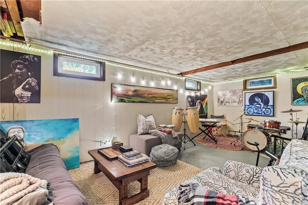 2 Bailey Terrace Middletown RI 02842