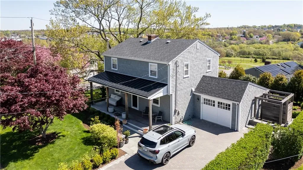 2 Bailey Terrace Middletown RI 02842