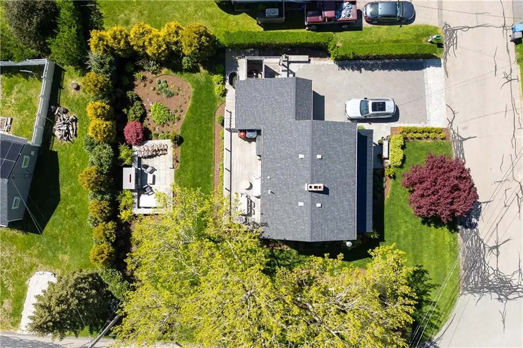 2 Bailey Terrace Middletown RI 02842