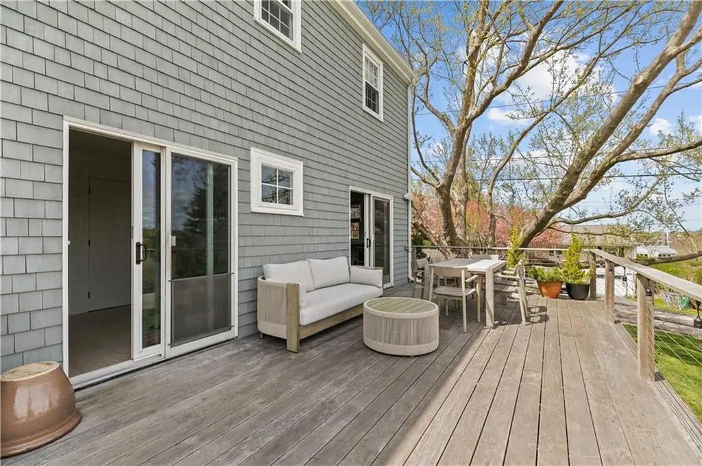 2 Bailey Terrace Middletown RI 02842