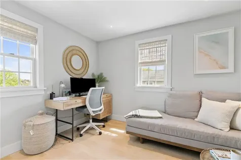 2 Bailey Terrace Middletown RI 02842