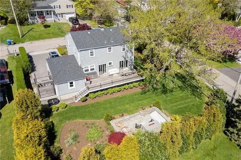 2 Bailey Terrace Middletown RI 02842