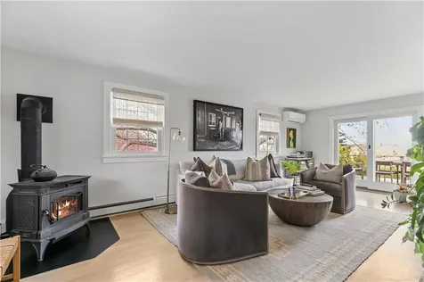 2 Bailey Terrace Middletown RI 02842