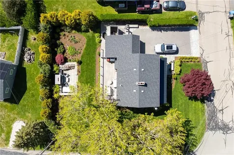 2 Bailey Terrace Middletown RI 02842