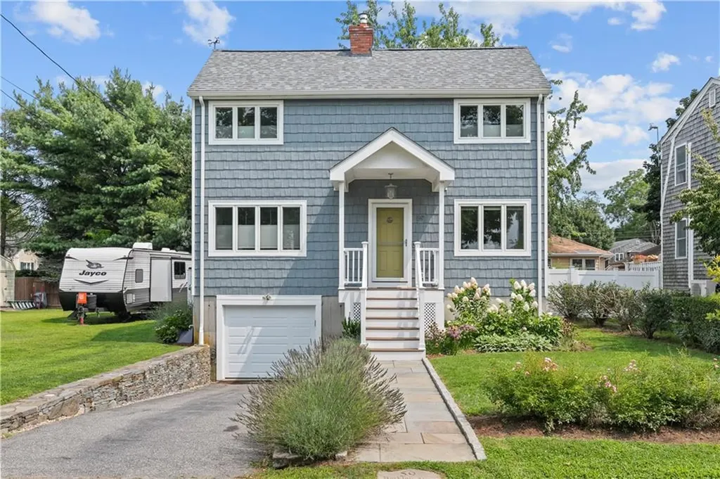 59 Berkley Avenue Portsmouth RI 02871