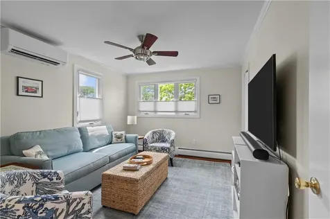 59 Berkley Avenue Portsmouth RI 02871