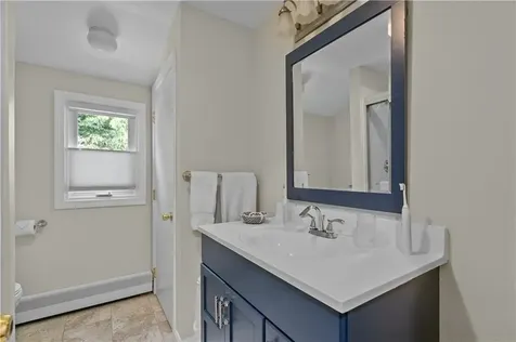 59 Berkley Avenue Portsmouth RI 02871