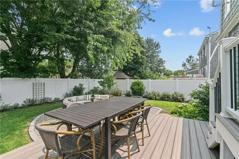 59 Berkley Avenue Portsmouth RI 02871