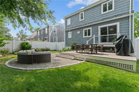 59 Berkley Avenue Portsmouth RI 02871