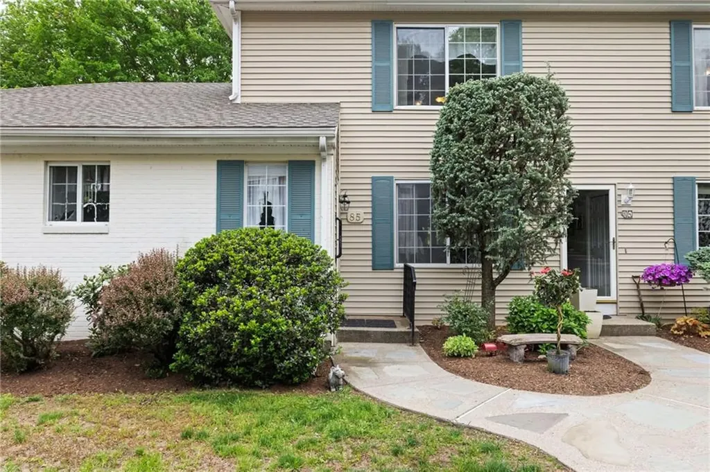 85 Governors Hill West Warwick RI 02893