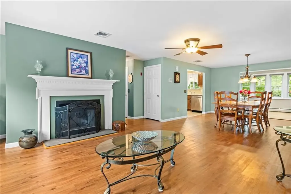 85 Governors Hill West Warwick RI 02893