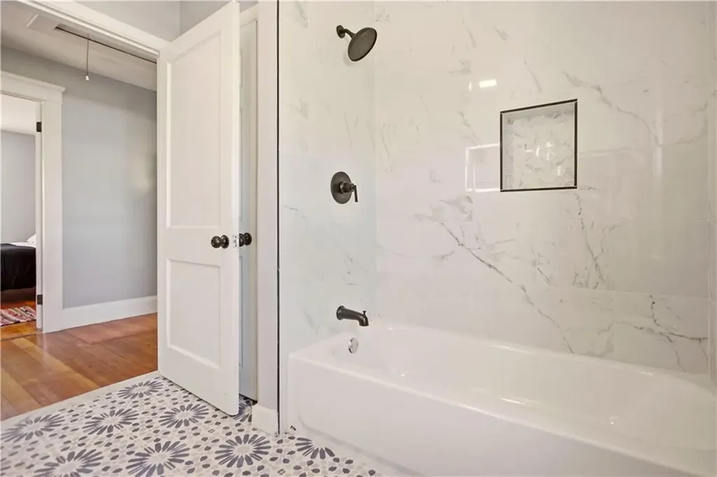 18 Harding Avenue Cranston RI 02905