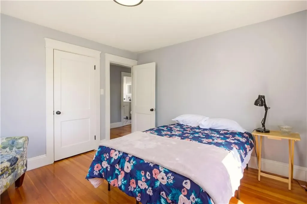 18 Harding Avenue Cranston RI 02905