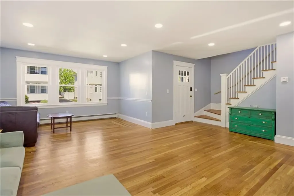 18 Harding Avenue Cranston RI 02905