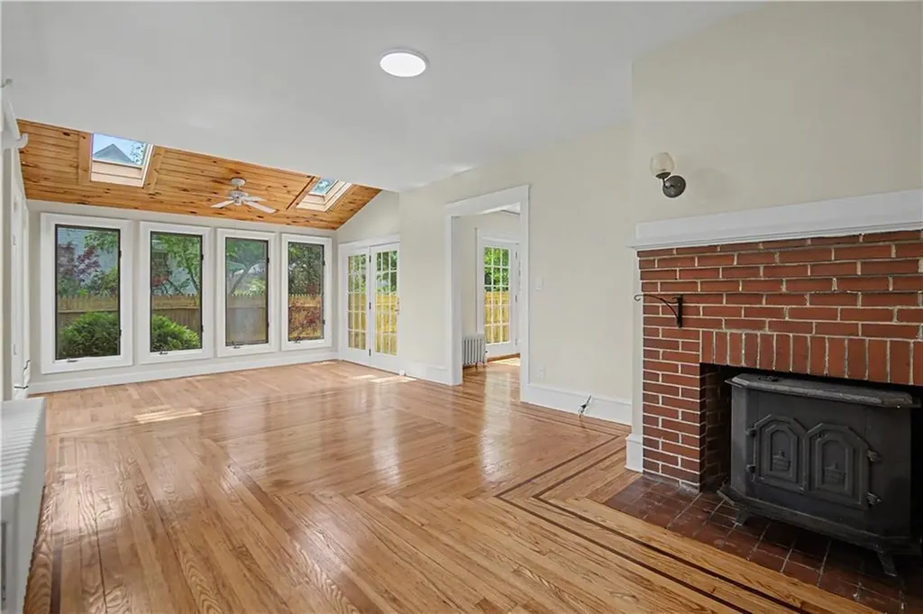 50 Longwood Avenue Providence RI 02908