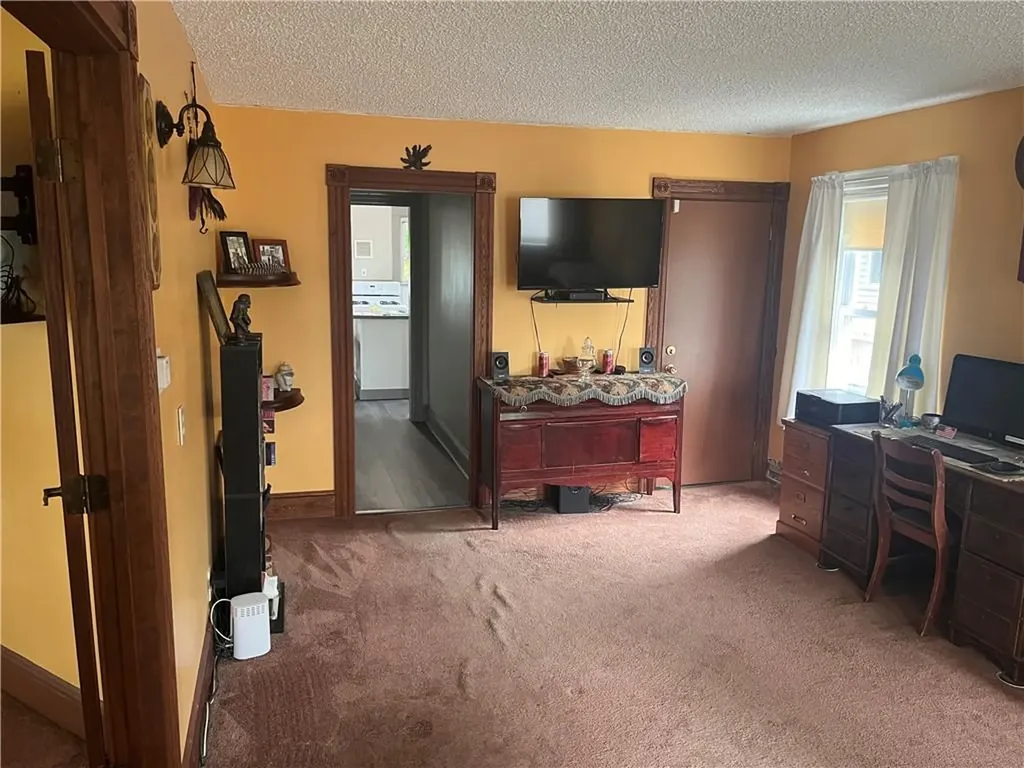 25 Earl Street Lincoln RI 02865