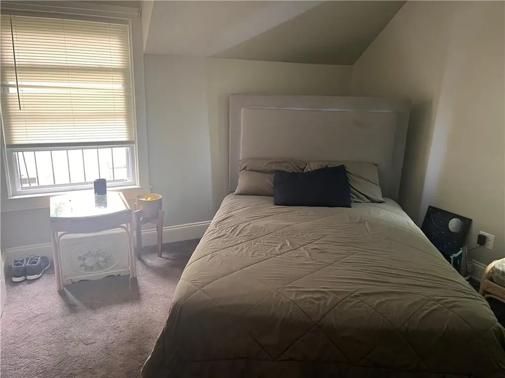 25 Earl Street Lincoln RI 02865