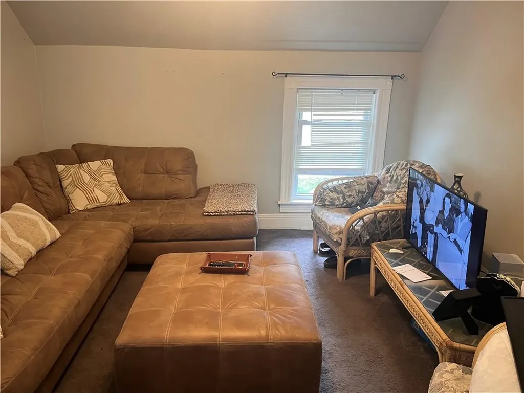25 Earl Street Lincoln RI 02865
