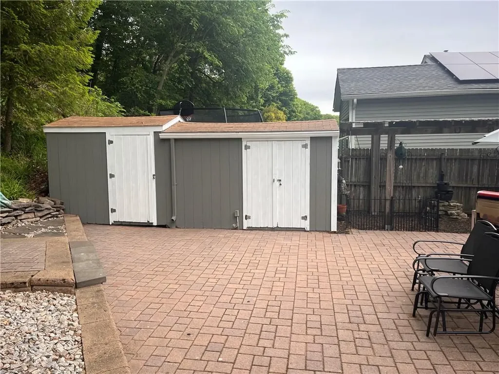 25 Earl Street Lincoln RI 02865