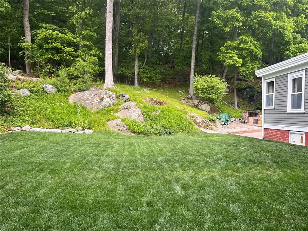 25 Earl Street Lincoln RI 02865