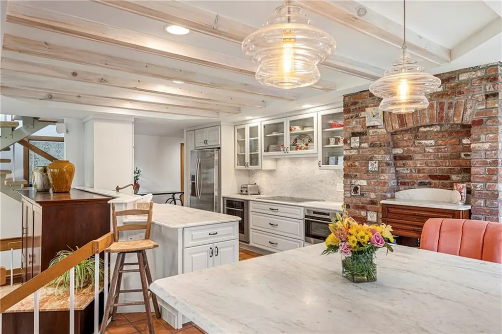 94 Howland Road Westport MA 02790