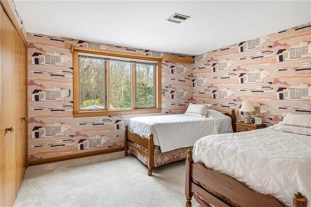 94 Howland Road Westport MA 02790
