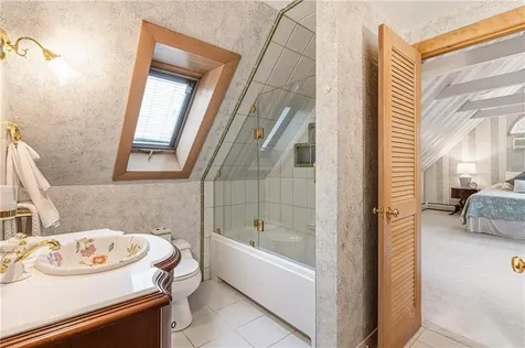 94 Howland Road Westport MA 02790