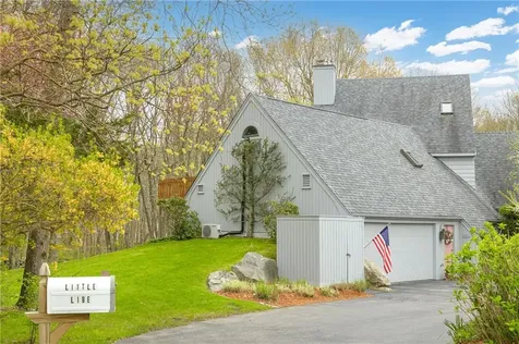 94 Howland Road Westport MA 02790